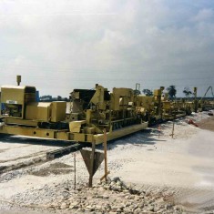 Concrete_-_LM_643 Bottesford by-pass concrete laying equipment. Belvoir Road junction - Summer 1988