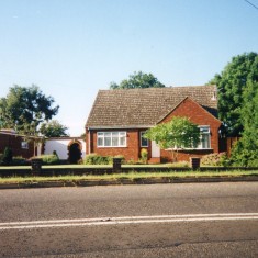 Bungalow on the site of demolished cottages Bunkers Hill - 1990's