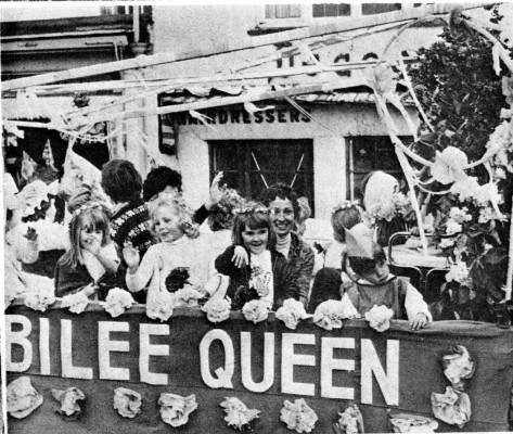 Silver Jubilee - the Jubilee Queen's float