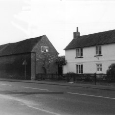 Daybell's Farmhouse and Barn 1986