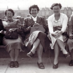 Miss_Walker_Mrs_Yaylor_Maud_Barnes_Mrs_Ogden_Miss_Ford Miss Walker, Mrs. Taylor, Maud Barnes, Mrs. Ogden, Miss Ford.