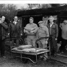 Older_hut_group Sunday Shopping!