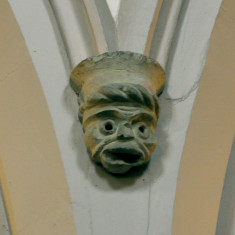 P1100572_01 Another carved head ...