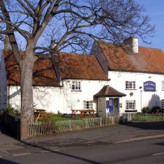 The red Lion 2006