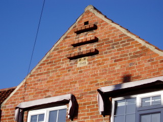 OLYMPUS DIGITAL CAMERA Barn detail - WW 1849 Plaque