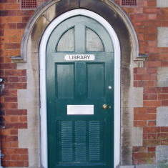 P3060215 Old School - Grantham Road