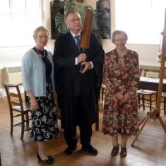 OLYMPUS DIGITAL CAMERA Lessons were given by Miss Walker (Susan Carr) and Mrs Logg (Angela Marsh) and inspected by Mr. Dewey.