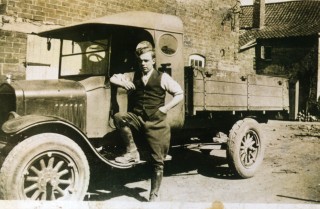 Photos057 Tom Samuel's first Ford Model T lorry