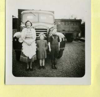 Photos063 Kathleen Samuel with Catherine and John/Richard? standing in front of a new lorry