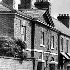 Queen_St_E.Police_station Queen St East side, Police Station