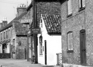 Queen St - The former Midland Bank, now a hairdressing salon. | Bottesford Local History Society