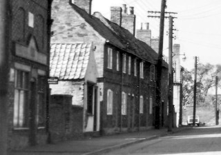 Queen_St_p.c._left_crop_enhanced Queen Street, Bottesford
