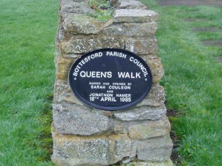 OLYMPUS DIGITAL CAMERA Bottesford Parish Council Queen's Walk. Named and opened by Sarah Coulson andJonathon Hamer 18th April 1985