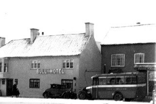 Randalls_Bus_closer_crop_right_auto_enhance A Randell's bus outside the shop