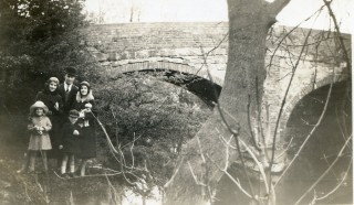 The family during a visit by George and Ethel Harby to Bottesford