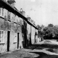 The_Green_old_pcard_1_cropped Cottages Devon Lane