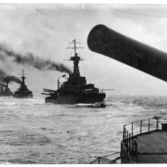 dreadnoughtsLR Fleet of battleships - possibly Iron Duke class?