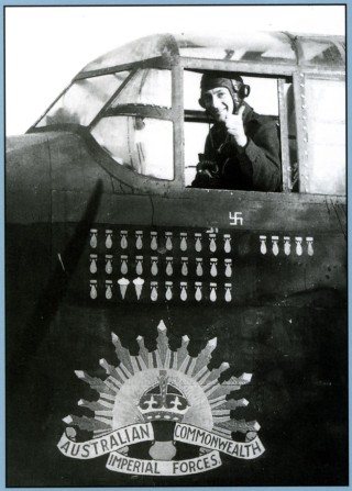 img1 Back cover: Sgt I.G. Boulton, flight engineer on F/O Doug Harvey RAAF's crew, 467 Squadron RAAF, gives the thumbs up, Bottesford late 1943 | ©️Vincent Holyoak