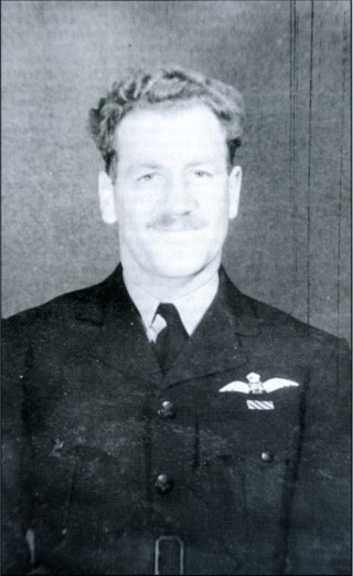 P /0 Johnny Good OFC RAAF. Good friends of the landlord of The Wheatsheaf in Long Bennington, Johnny and his crew finished their tour in July 1943 with a trip to Turin, during which they formated with another Lancaster, obviously in difficulties, and shepherded it and its crew to Tangmere and safety