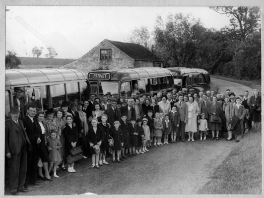 BOT037_045_MustonOuting_02 The Muston coach outing