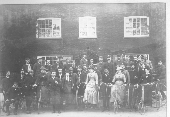 Nottingham Bicycle Club. Possibly an unknown location in the Vale of Belvoir | Reproduced with the kind permission of Nottingham Museums and Galleries - Album NCM 1973-42