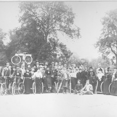 Nottingham Bicycle Club at the Denton/Woolsthorpe/Harlaxton cross roads | Reproduced with the kind permission of Nottingham Museums and Galleries - Album NCM 1973-42