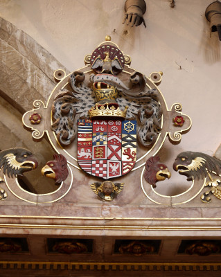 Heraldic shield of John, 4th Earl of Rutland, in its magnificent setting on the top of the earl's tomb in St Mary's | Neil Fortey