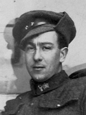 Charles Pacey, Pte., 8th Battalion, Canadian Expeditionary Force Charles Pacey, Pte., 8th Battalion, Canadian Expeditionary Force | Courtesy of Mrs. A Pacey