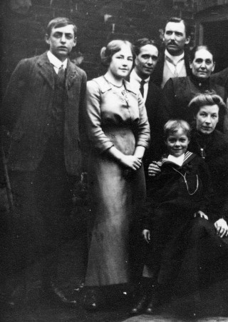 Elsie Hallam, the future Mrs Allcorn, c.1920 Elsie Hallam, the future Mrs Allcorn, c.1920, from a photograph of Mrs Frances Hallam and her extended family. | From the private collection of Mrs Beryl Smith