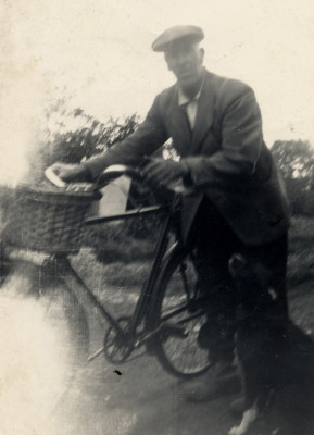 Mr Robert Johnson Kirton, probably at Orston | Mrs Tina Perkins