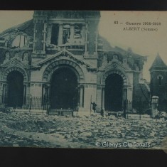 The main entrance to the Basilica in Albert after a bombardment. The main entrance to the Basilica in Albert after a bombardment. | (Glenys Claricoats)