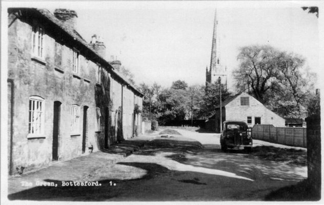 A summer's day at The Green, Devon Lane.