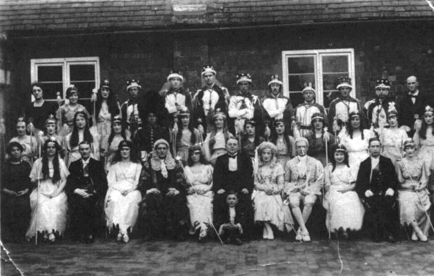 Bottesford Amateur Operatic Society, Trial by Jury cast in costume.