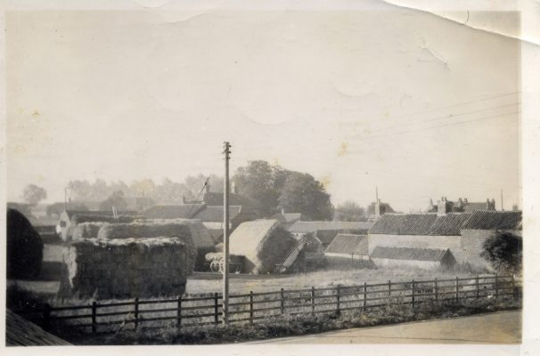 BOT189_018 DKI_1 23 Stackyard at Pasture Farm, Plungar