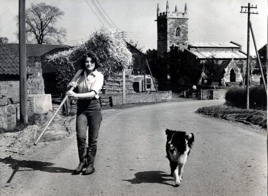 BOT189_047_02 DKI_2 10 v2 Outside Pasture Farm, Plungar
