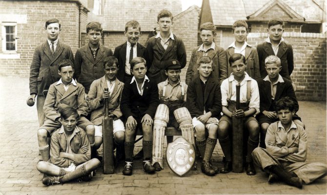 BOT189_051 DKI_2 14 v2 Bottesford school cricket team