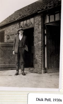 BOT189_053 DKI_2 16 Dick Pell at Grange Farm, Plungar, 1930s