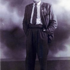 Believed to be a photograph of Sid Damms taken in 1937, when he was preparing to join the Royal Artillery. | Studio photograph