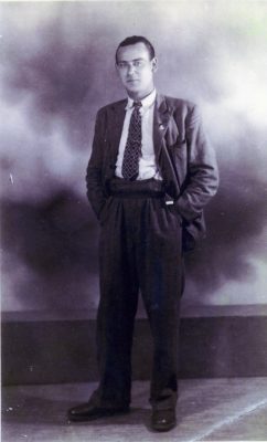 Believed to be a photograph of Sid Damms taken in 1937, when he was preparing to join the Royal Artillery. | Studio photograph