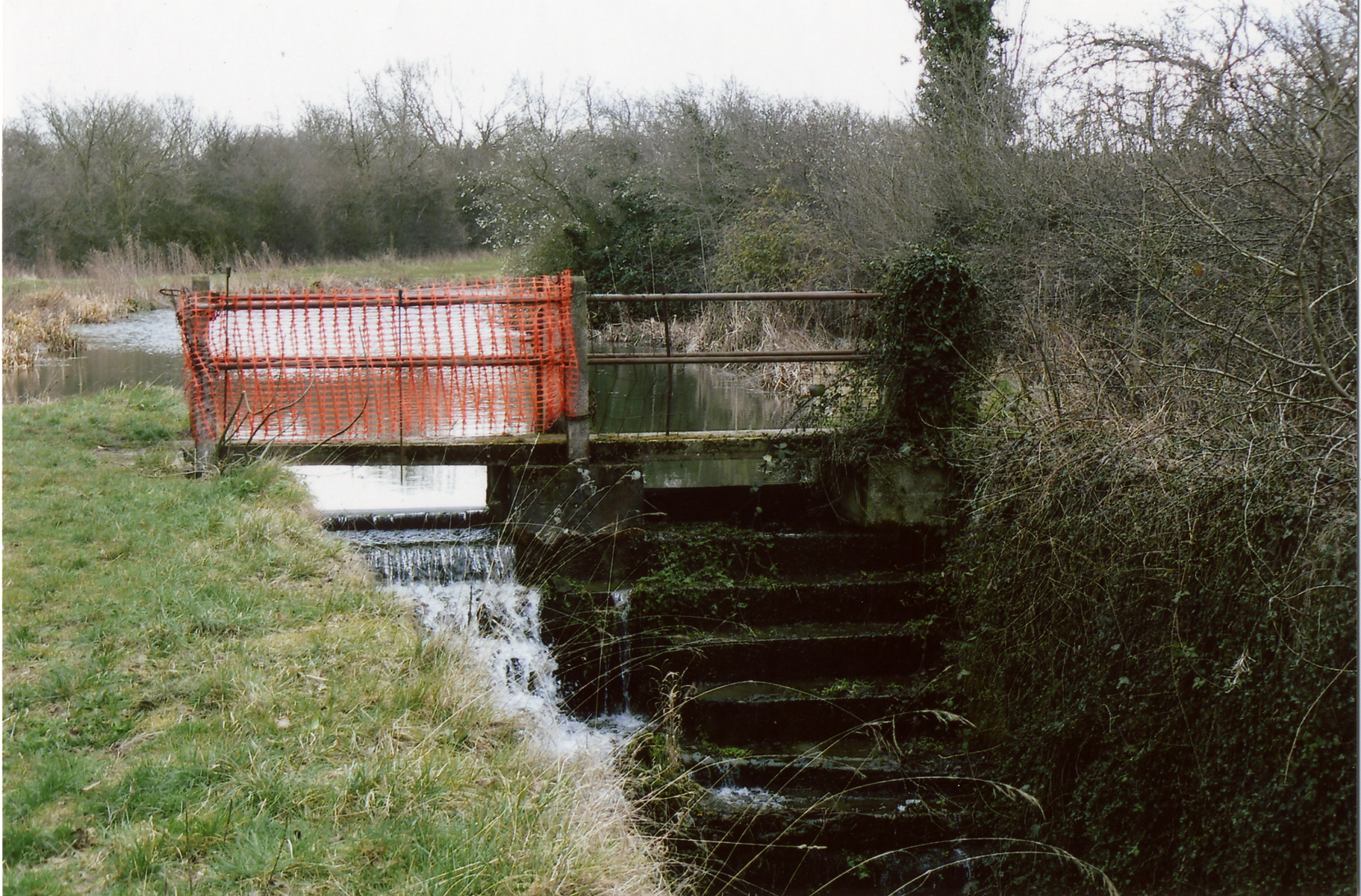 The lock gate giving access to the old lock house 2