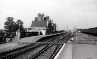 Bottesford for Belvoir - slide 39 A good view of Botteseford westbound (down) platform and buildings c.1960. | Bottesford Local History Archive BOT181_004