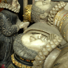 Effigy of John, the 4th Earl, and Countess Elizabeth, with their youngest daughter, Elizabeth, at their head. | Neil Fortey