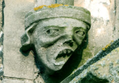 Angels & Dragons, exterior of aisles
