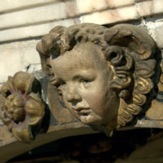 P1070570_04 A cherubic face on the tomb of the 5th Earl and Countess Elizabeth. | Neil Fortey