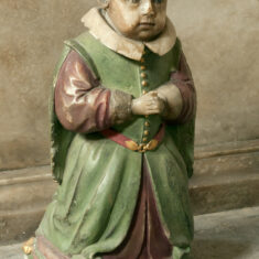 Effigies of four more of the surviving children of the 4th Earl of Rutland and Countess Elizabeth: tentatively identified as Edward (who died as an infant).